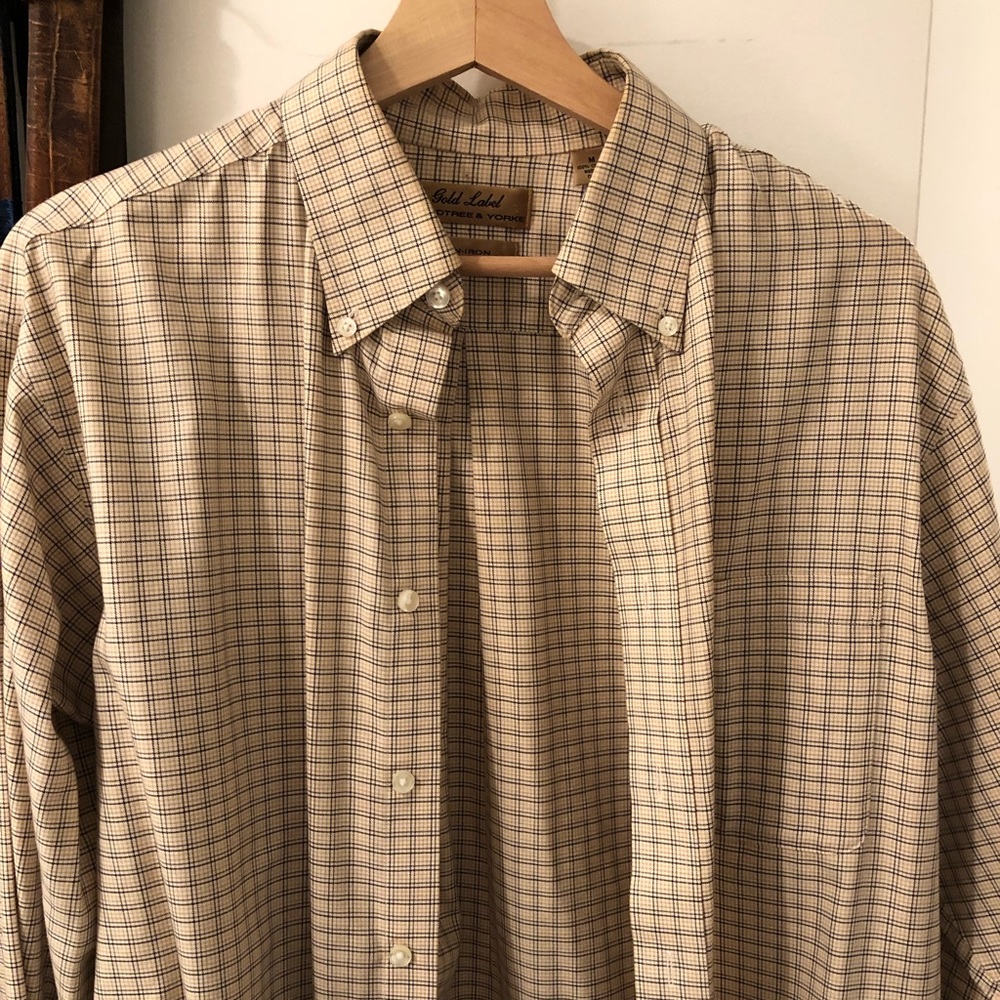 Roundtree & Yorke long sleeved shirt.